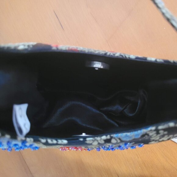 ERMO Vintage Y2K Beaded Floral Baguette Tapestry Shoulder Bag - Picture 5 of 5